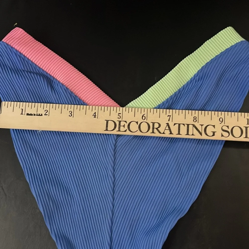 OneOne Color Block Bikini Set - Picture 11 of 11